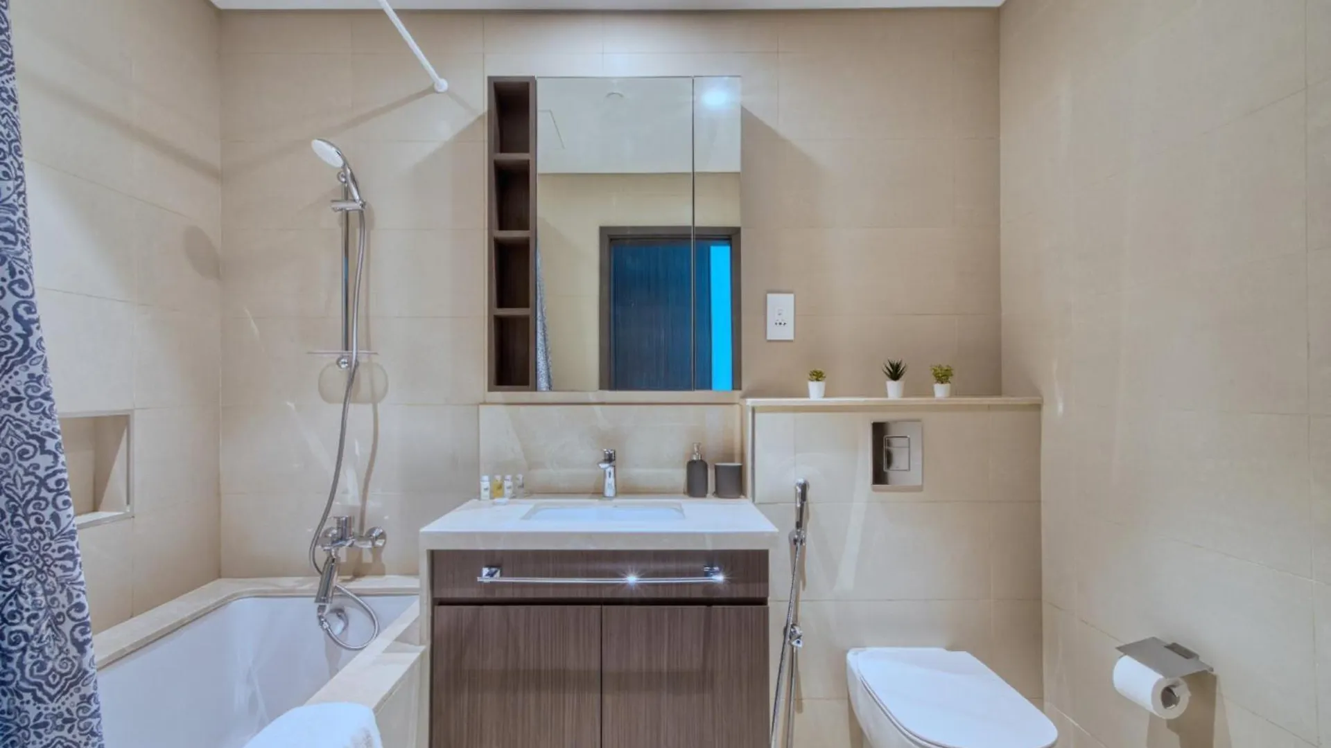 Classy Downtown Bliss With Dubai Mall Access
